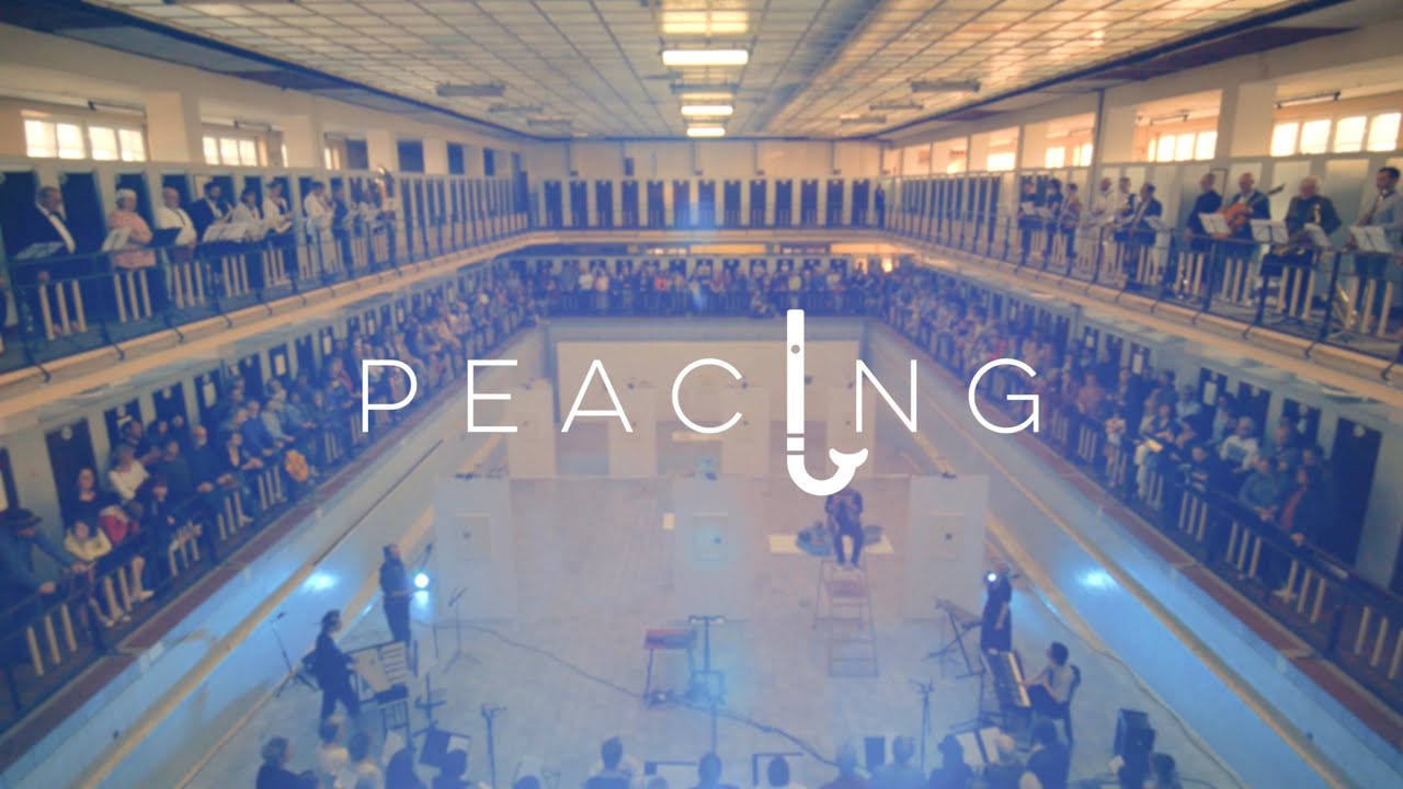 Peacing #1 - La fanfare d&eacute;tourn&eacute;e