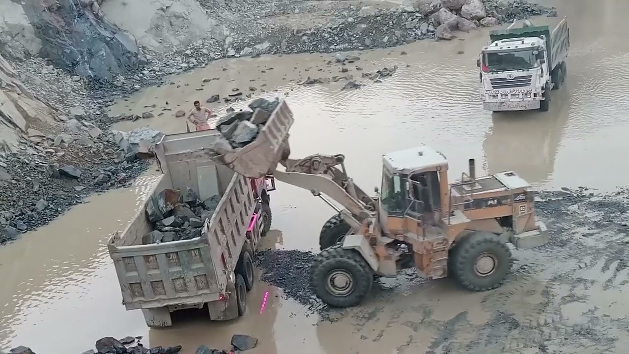Caterpillar loader operator #966F#stone load#market 123#plz subscribe my channel 🙏🙏