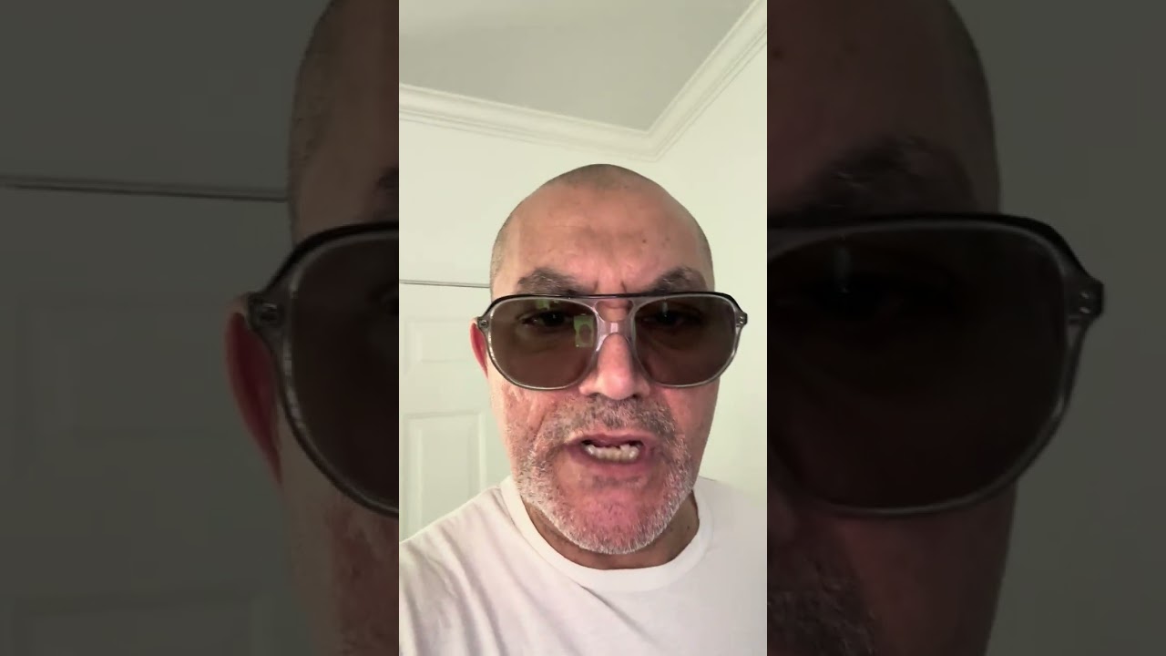 ملط فريق ملط ولا ملياراته نافع  ولا عواجيزه شافع ومدرب مالوش لازمة/احمد الله علي نعمة الزمالك