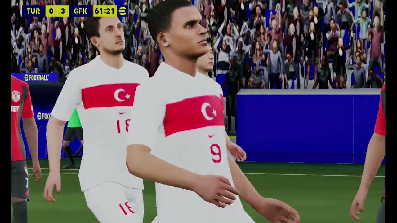 Bektaş ile e futbolla girdik