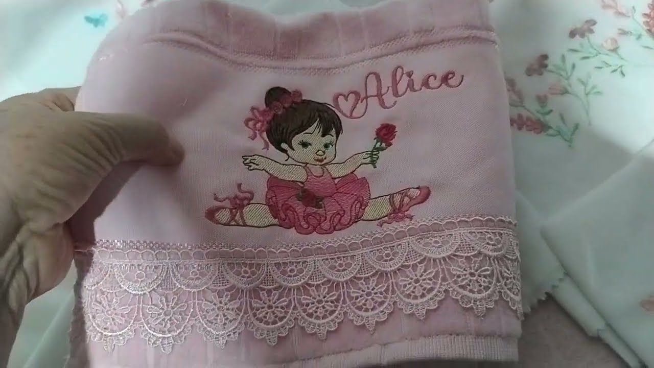 Um pouquinho do meu ateliê e um papo com vcs.