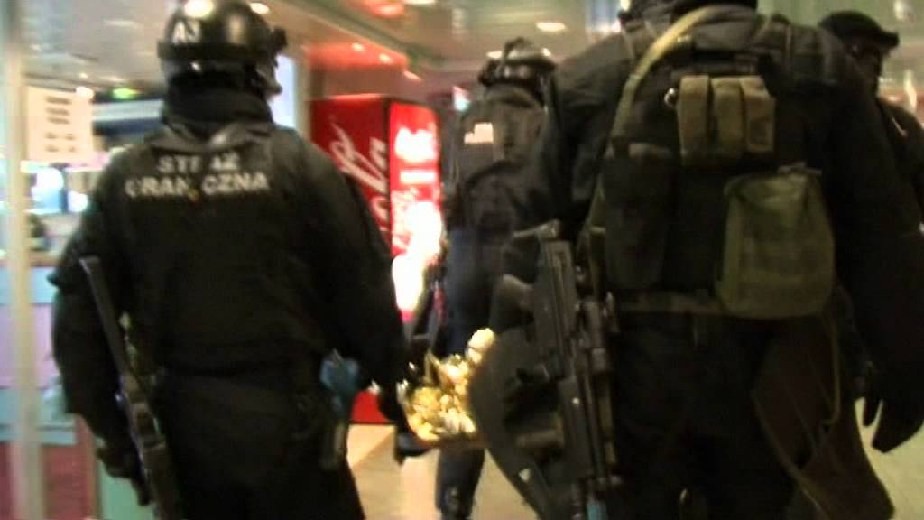 STRAŻ GRANICZNA - Terroryści na promie -- ćwiczenia
