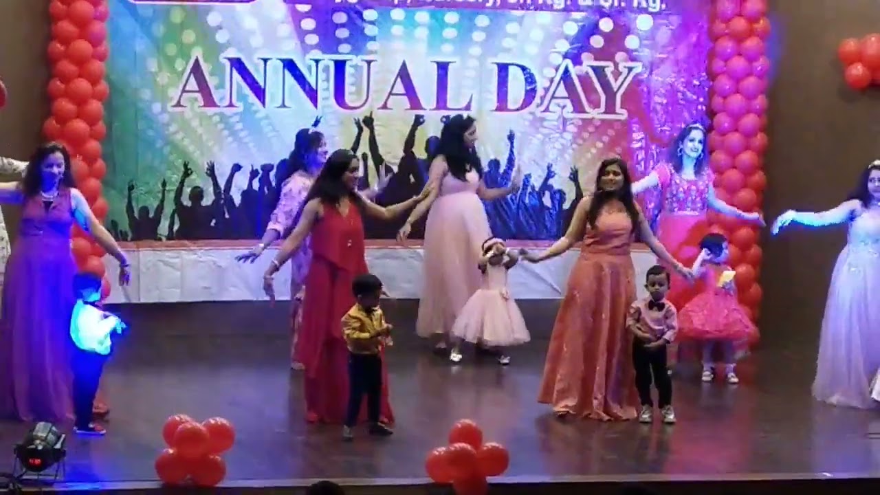Gargi 1st annual day with monther n daughter deo 