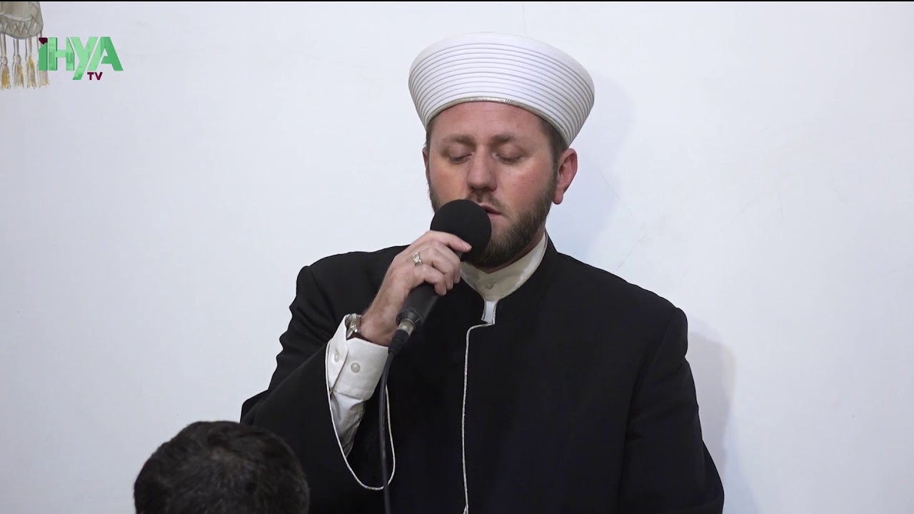 Sümbül Efendi Camiinde Pazar Sabahı Huzur Veren Zikir