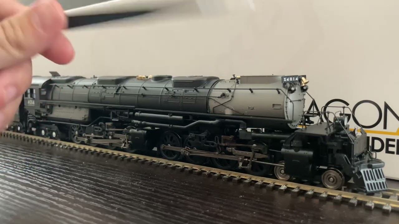 Review: Broadway Limited HO Paragon 4 UP Big Boy 4014