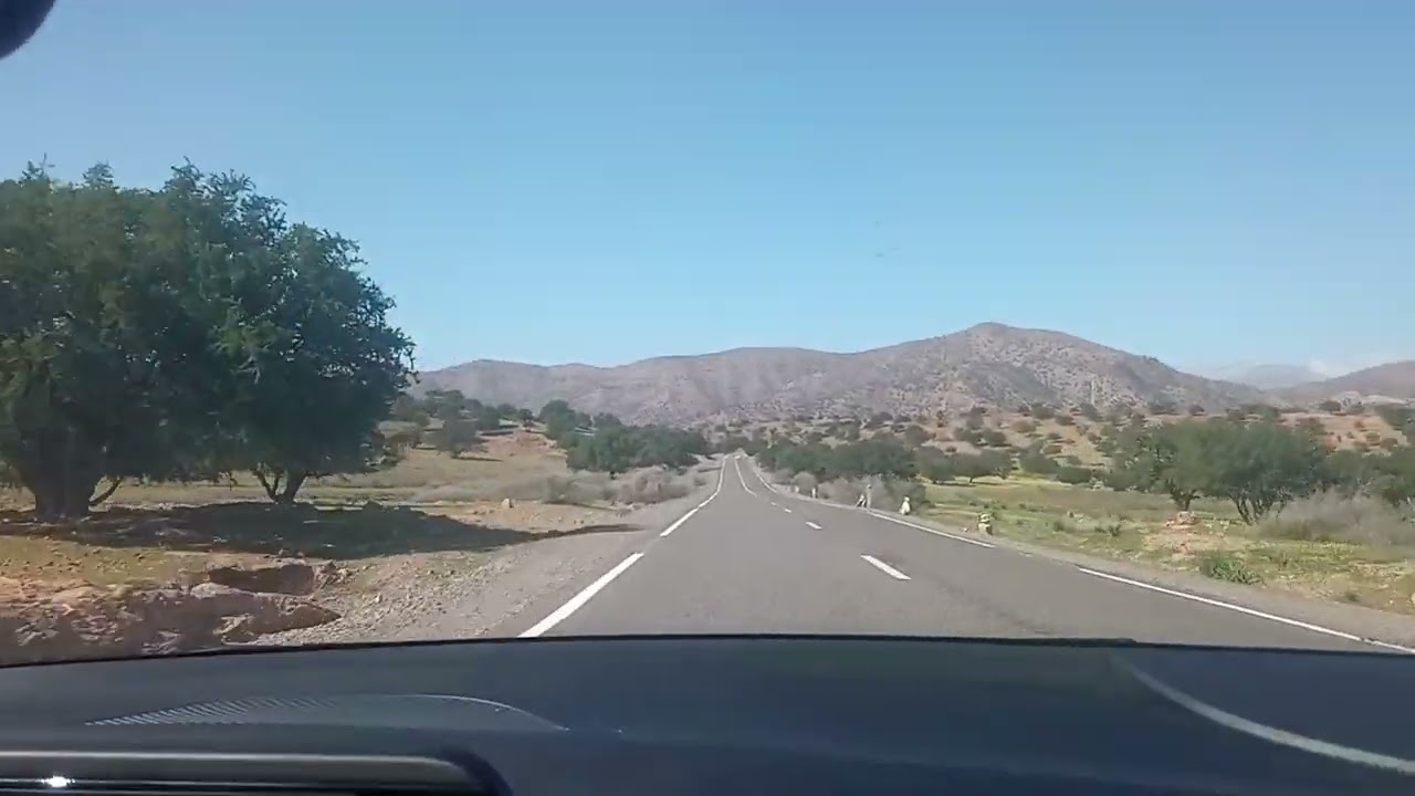 من استطاع ان يتعرف على مكان تصوير الفديو  فانت مغربي حر.