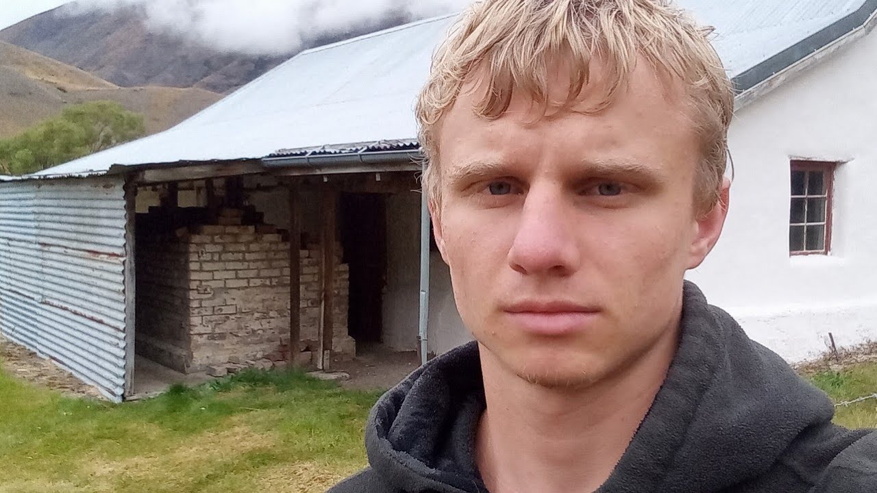 exploring an abandoned 1860s farmhouse