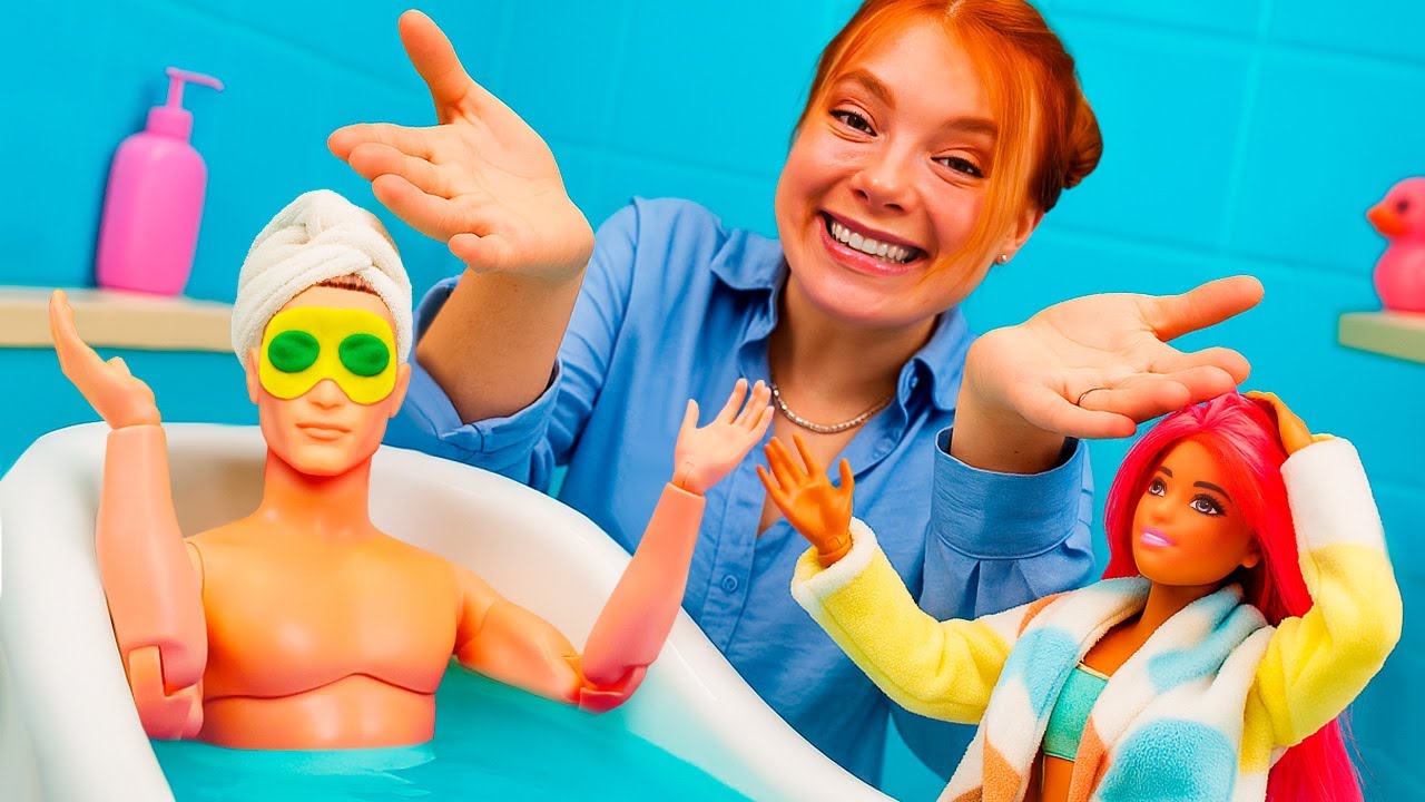 Ken versteckt sich vor Barbie im Jacuzzi 🛁😂 Lustiges Jacuzzi-Abenteuer mit Irene