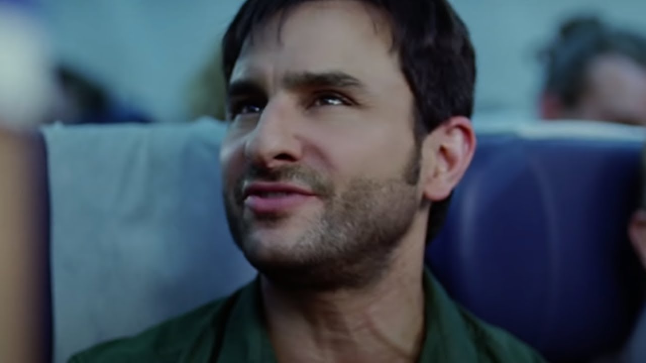 Saif Ali Khan flirts with air hostess  | Cocktail