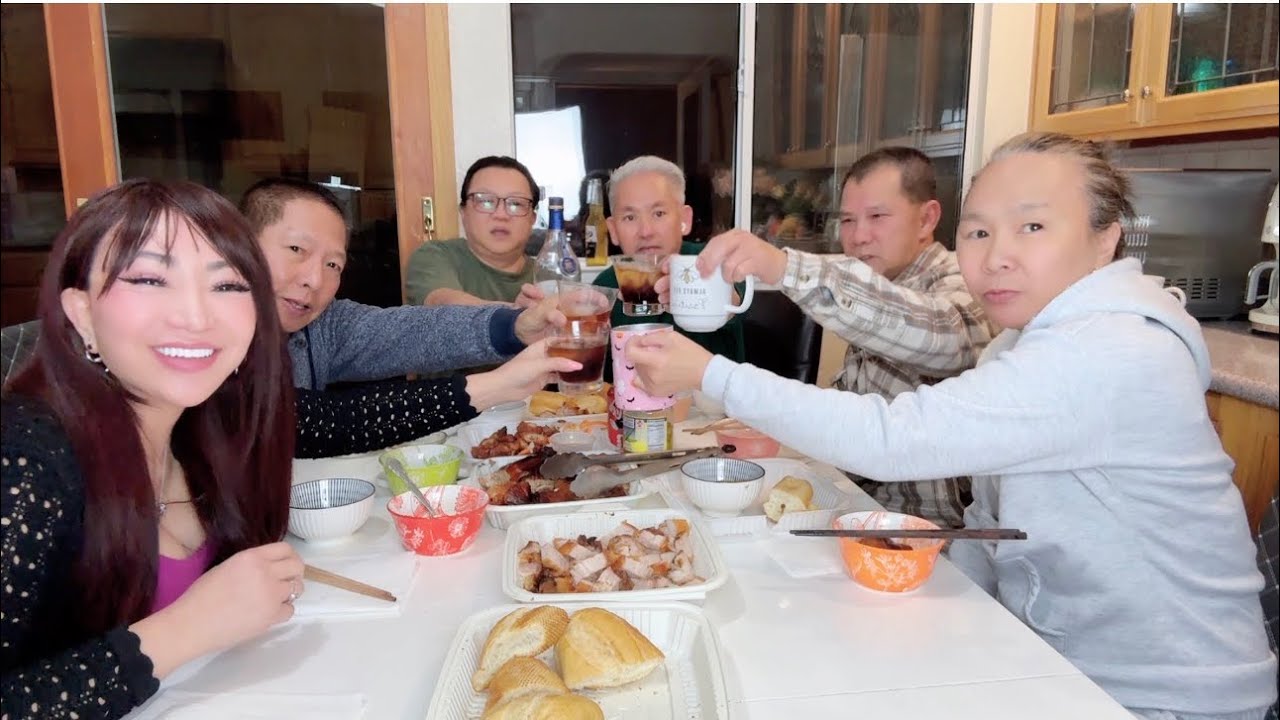 MR. DON HÔM NAY NGỒI ĐÂY ĂN CƠM CÂU VIEWS NHE . 