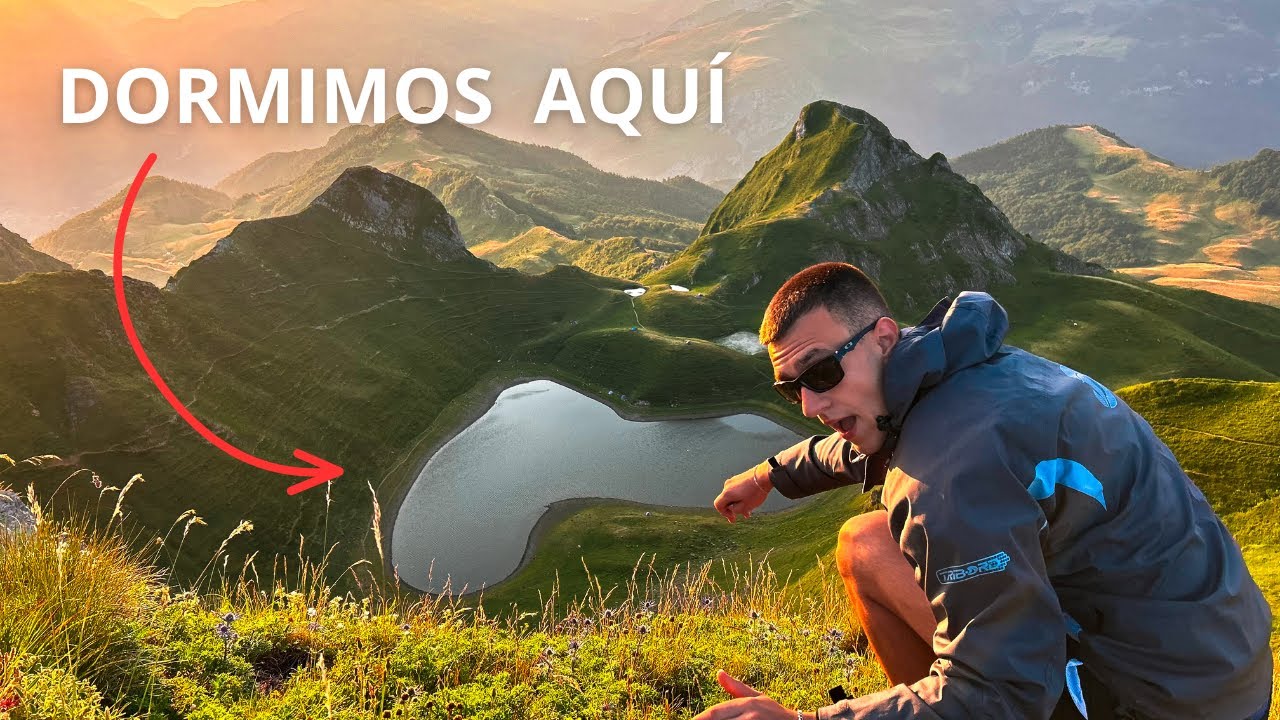 El lago con forma de corazón de Pirineos 