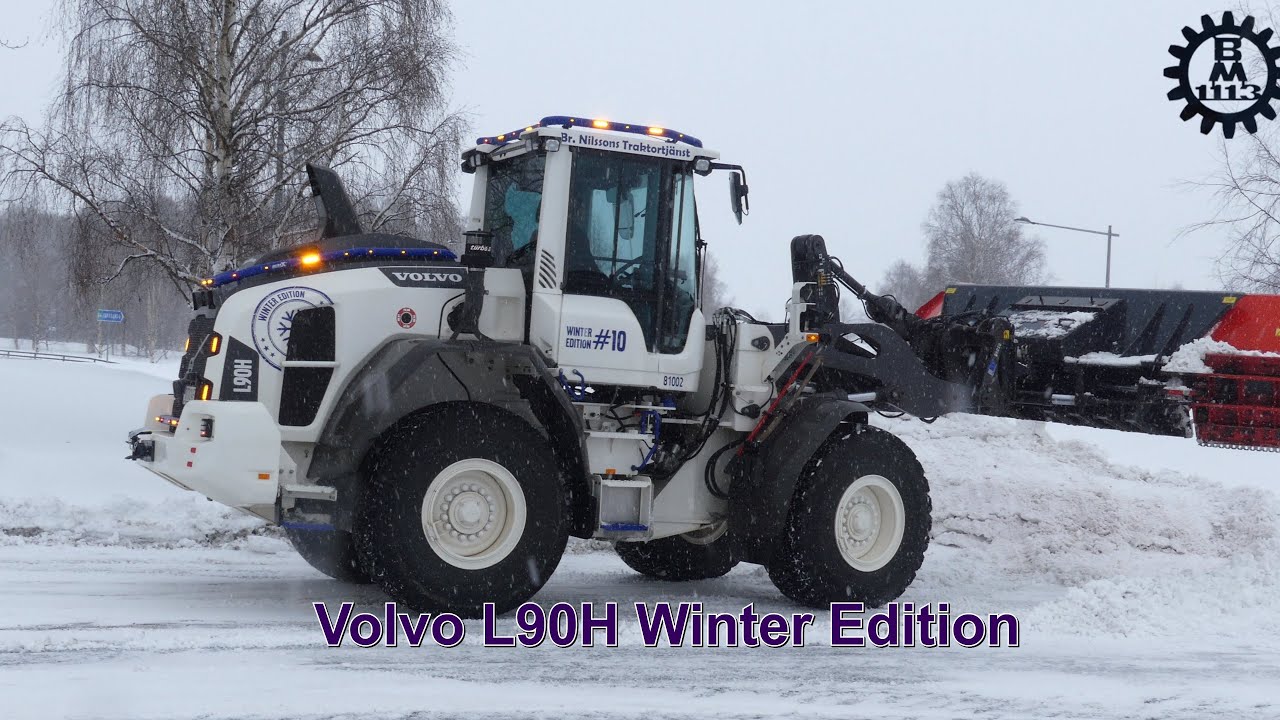 Volvo L90H Winter Edition in Snow clearing with Siljum Multiplog (Snowplow) March 2024
