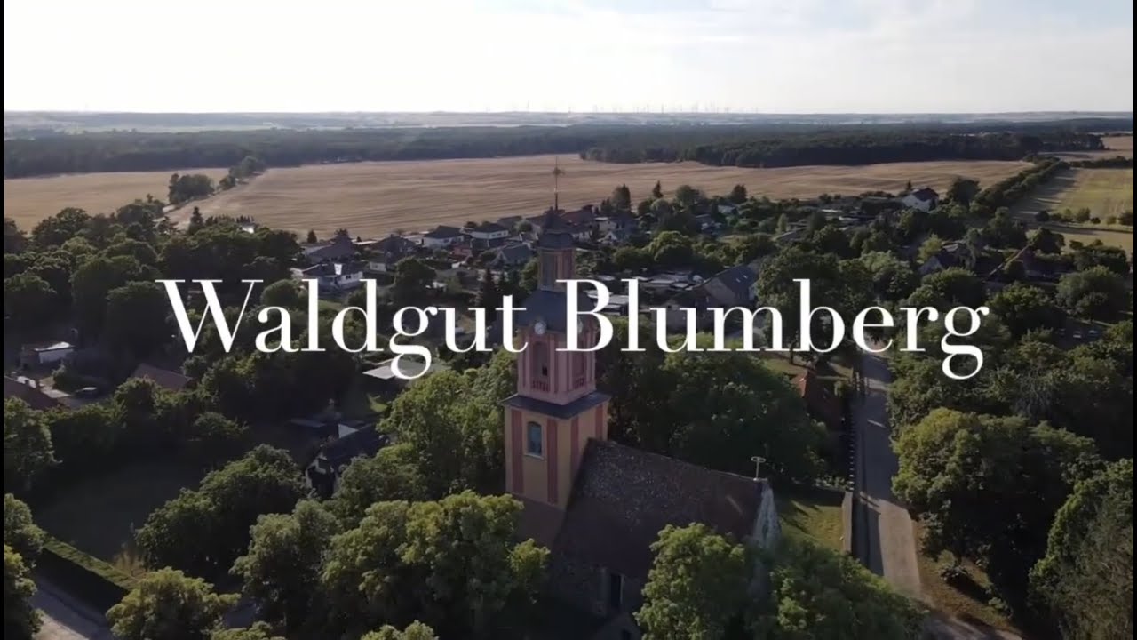 Waldgut Blumberg - Familie von der Osten in einem Geschichtsträchtigem Gespräch im Gutshauspod
