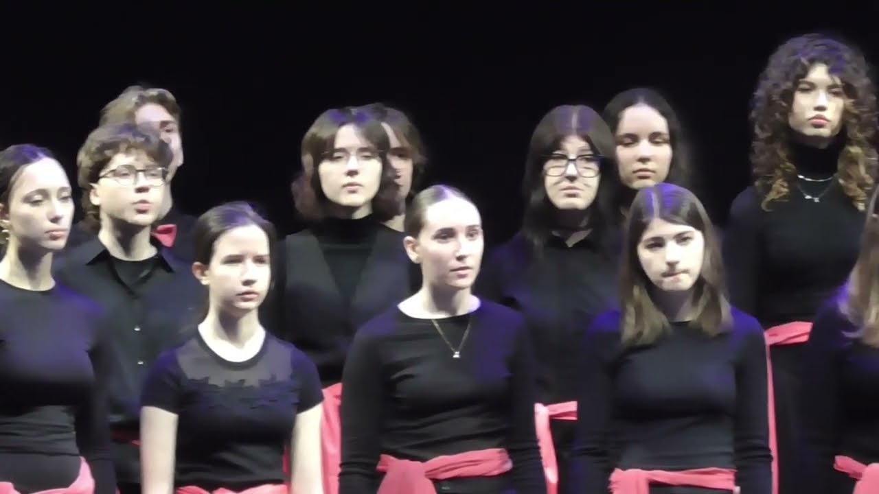 I LO Rybnik: pożegnanie maturzystów w Teatrze Ziemi Rybnickiej - część artystyczna (25.04.2025)