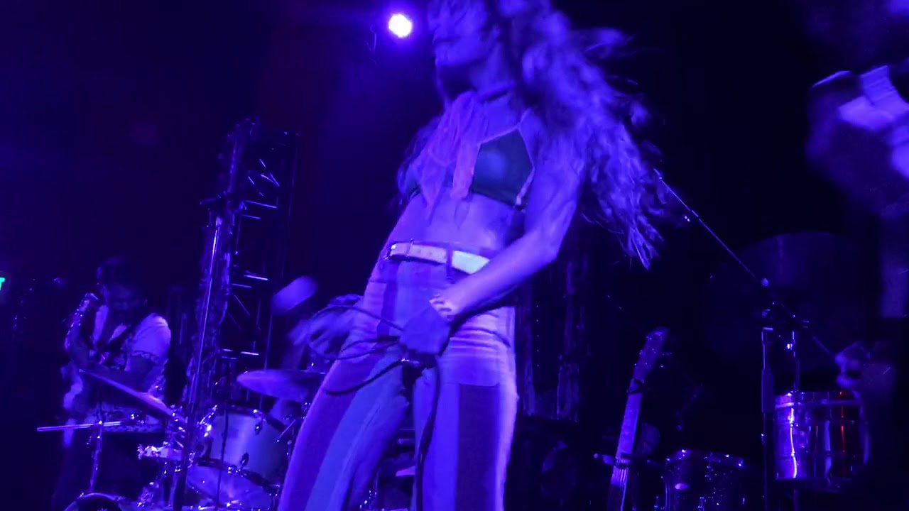 Blue Collar Sex Kitten - Lauren Ruth Ward- Live at The Chapel in SF (5-25-18)