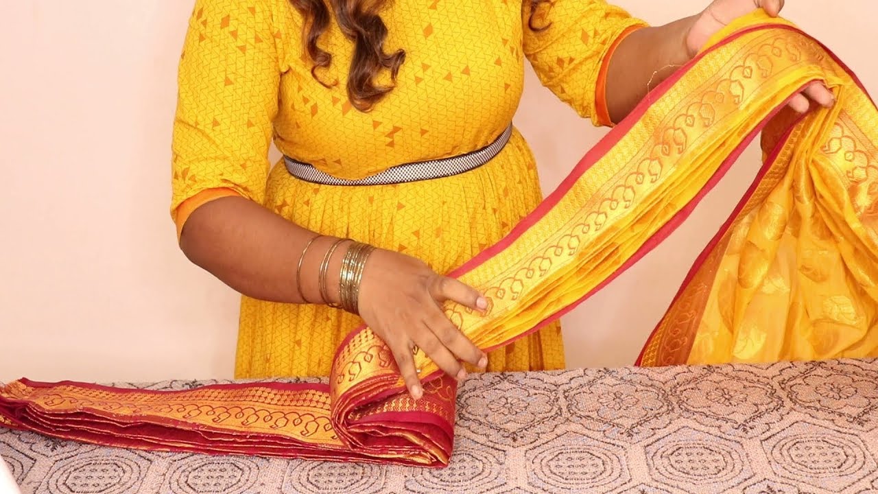 how to take small pleats in saree in tamil\saree folding technique\how to fold saree for travelling