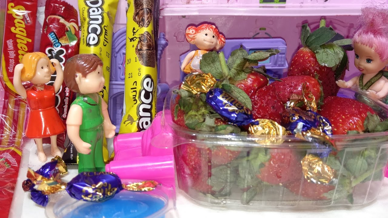 فراولة الاخفاء قدام البيت-عائلة عمر-جنه ورؤي-مامتي دكتورة