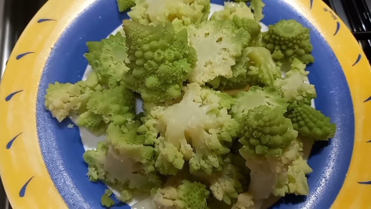 Fusilli con gamberi e cavolo romanesco 