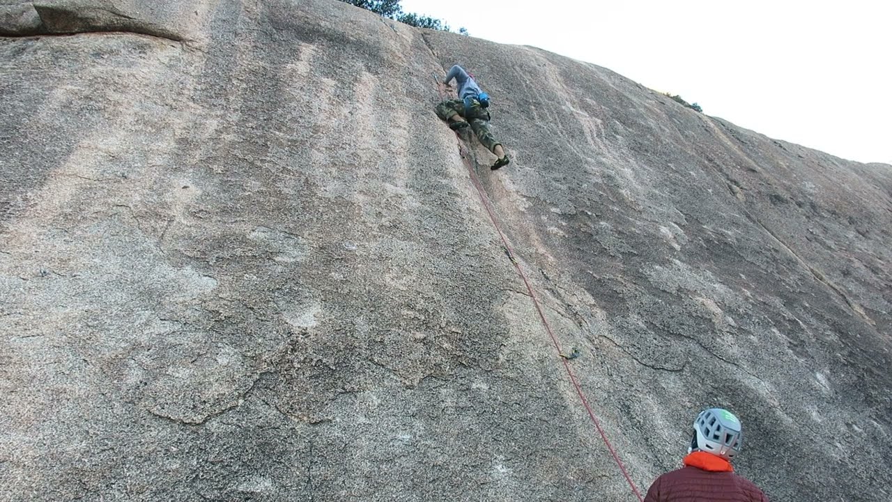 Que nos robaron los sacos 6a+ / Sector Talea / La Pedriza