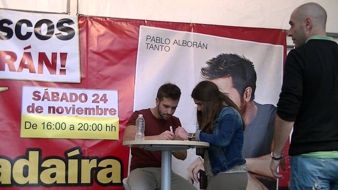 2012 - Firma de Discos de Pablo Alboran en Media Markt Alcala de Guadaira (Parte 3)