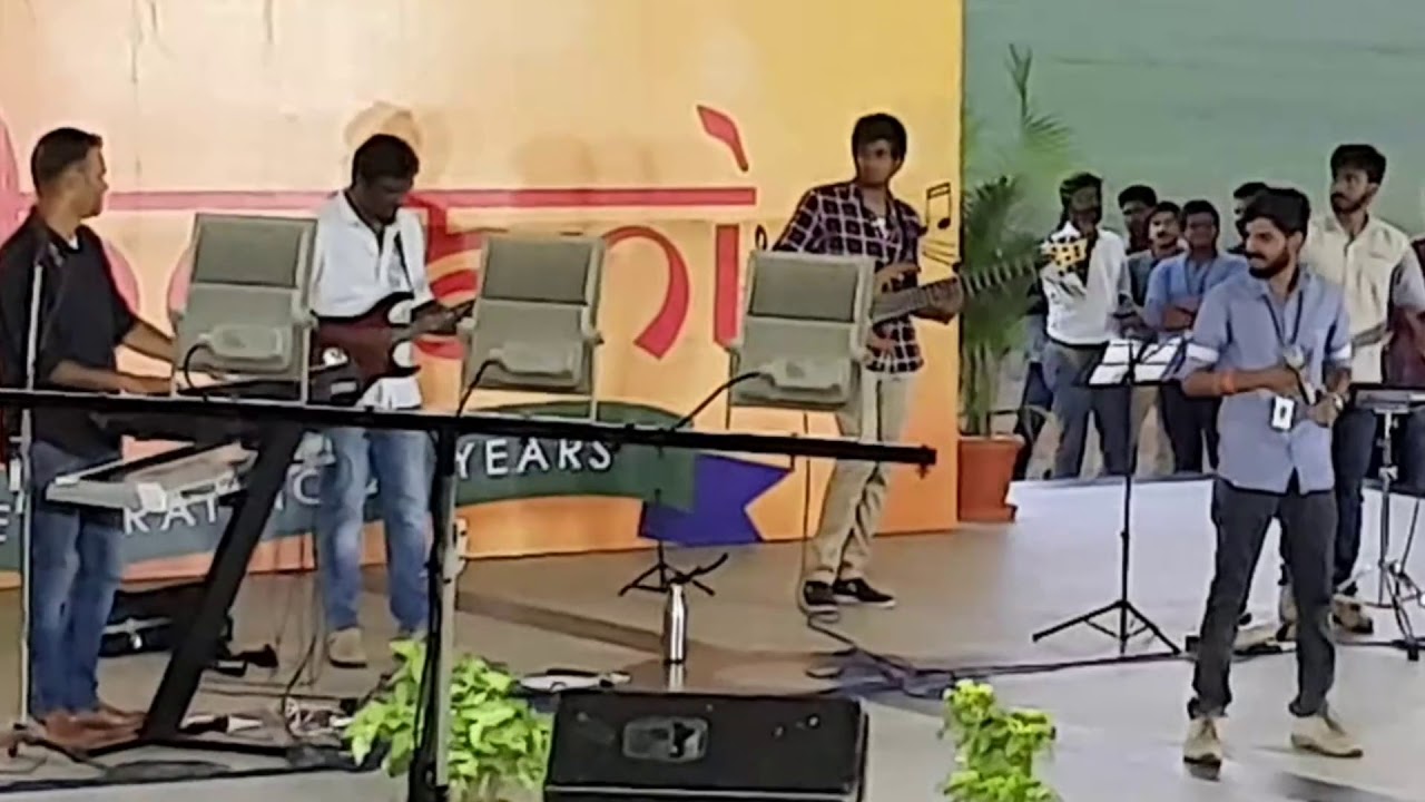Ullaallaa Ullaallaa | Petta | Arun Live Performance | Dhwani | Infosys MCity