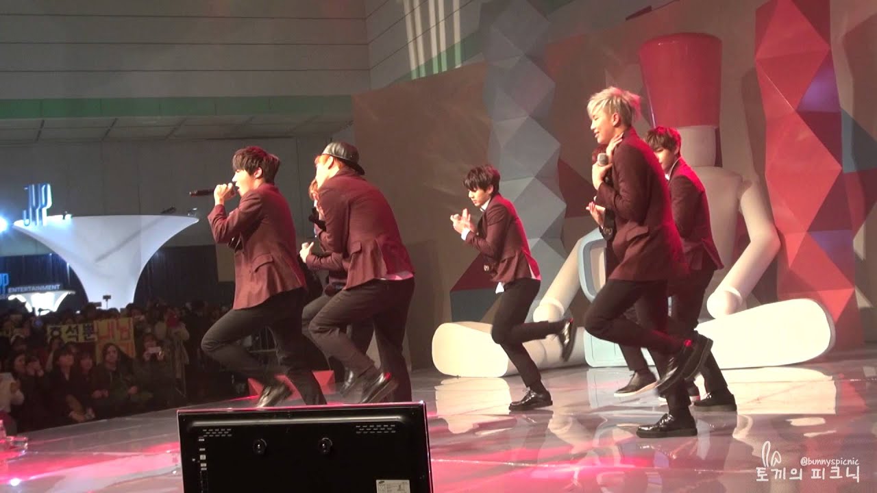 141223 SAF 방탄소년단 (BTS) - No More Dream (live) (fancam)