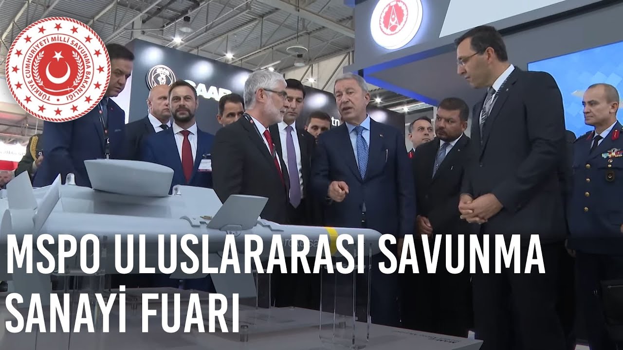Bakan Akar,MSPO Uluslararası Savunma Sanayi Fuarını Ziyaret Eden Polonya Cumhurbaşkanı'na Eşlik Etti
