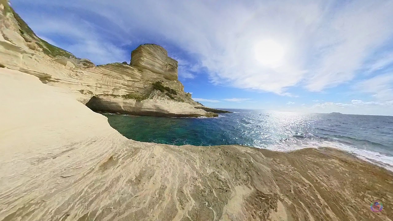 Rando plages trois pointes vers le phare de Pertusato à Bonifacio en Corse sentier Campu Romanilu
