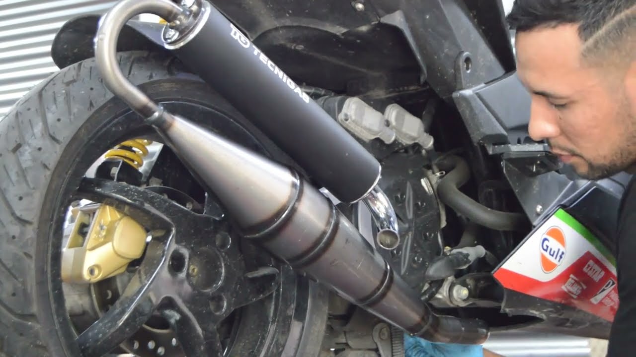 Montaje ESCAPE TECNIGAS para Aprilia SR 50 R GP Replica