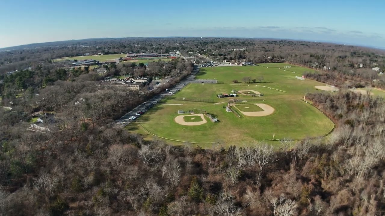 Stillwell Woods Preserve - Woodbury, NY 11797 - DJI Air 3 UHD in 4k