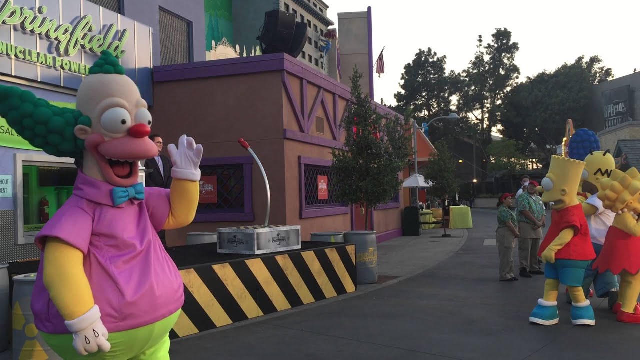 Springfield Opens at Universal Studios Hollywood