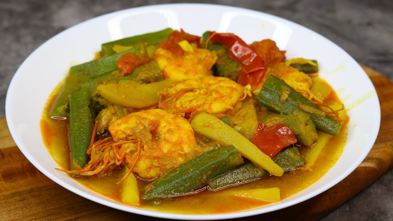 ঢেঁড়স চিংড়ির সাধারন একটি রেসিপি।তবে সাদা ভাতের সাথে খেতে অসাধারন। Prawn Curry