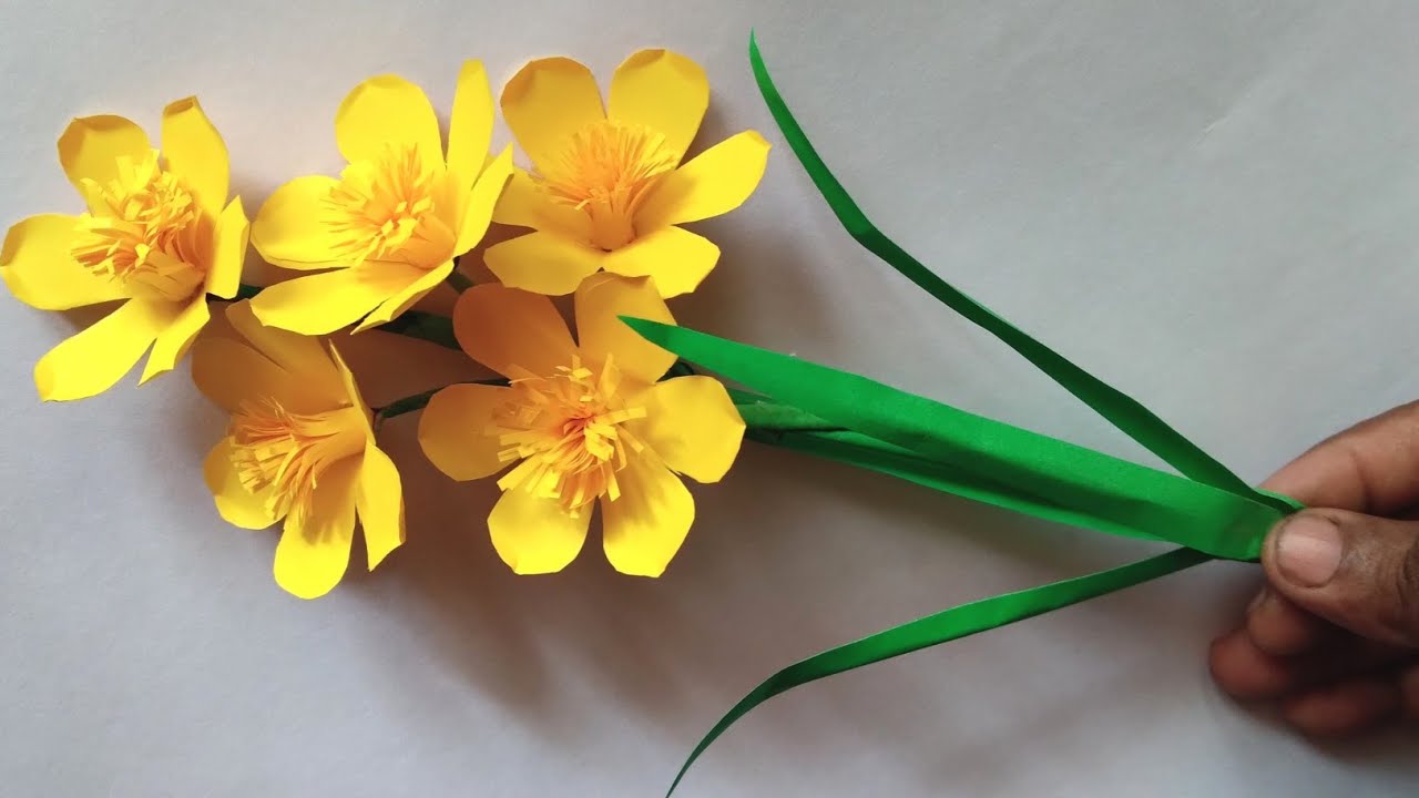 Simple and beautiful paper flower making/step-by-step/paper making with paper