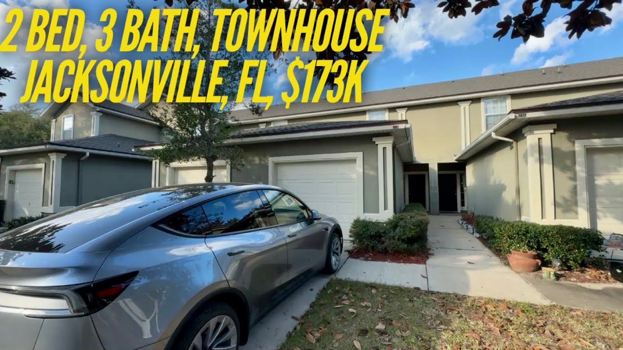Two-bed, three-bath townhouse with garage in Jacksonville, Florida—$170k.