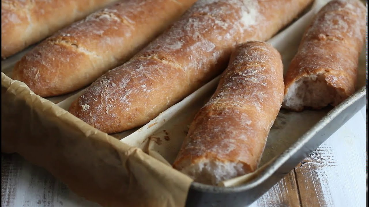 Non c'è niente di più bello che fare il pane in casa: BAGUETTE morbide senza glutine