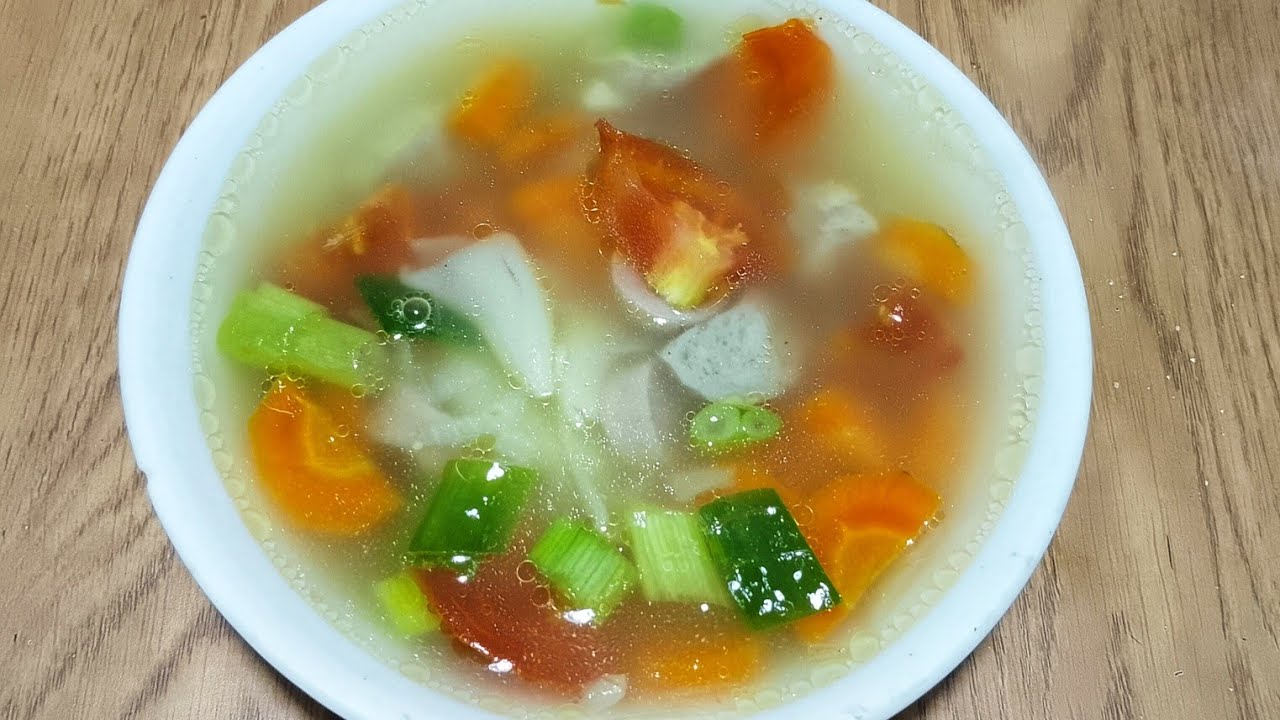 BIKIN SEMANGAT SAHUR RESEP SOP MAKARON WORTEL BAKSO SOSIS