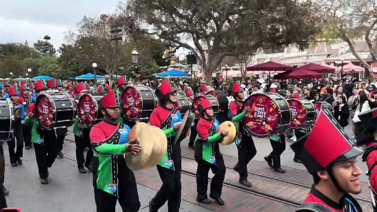 605 All-Star Band :: Disneyland :: 12/27/24