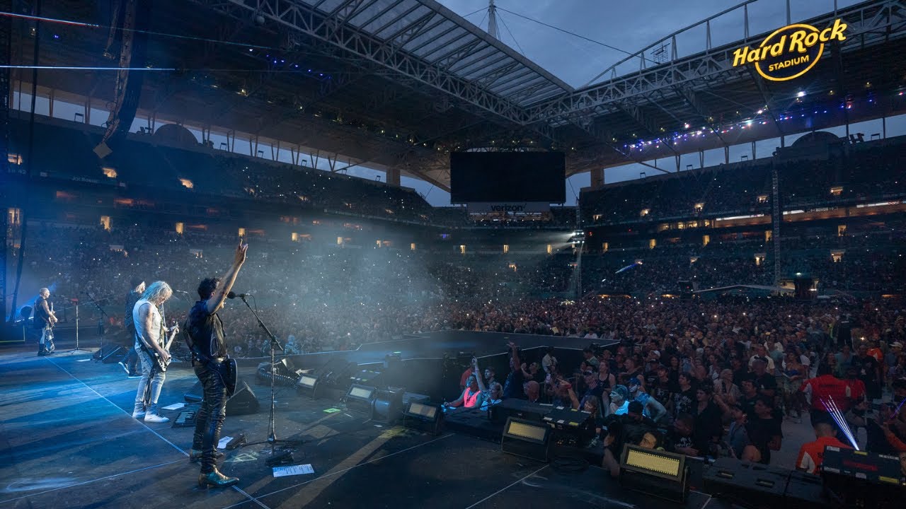 DEF LEPPARD - Behind the Stadium Tour - Episode 2: 