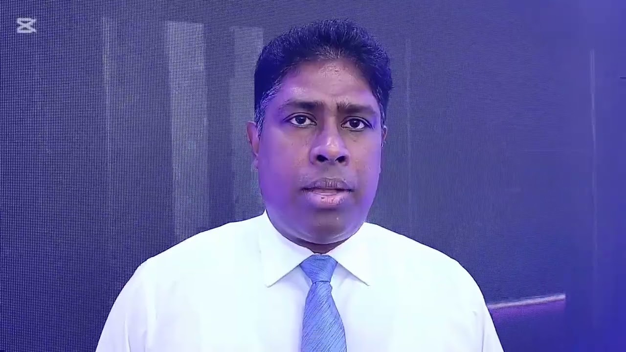 බජාජ චිතාක් අලුත් යතුරුපැදිය හඳුන්වා දීමේ උළෙල බත්තරමුල්ලේදී උත්කර්ෂත්වය 2926/01/21 දින