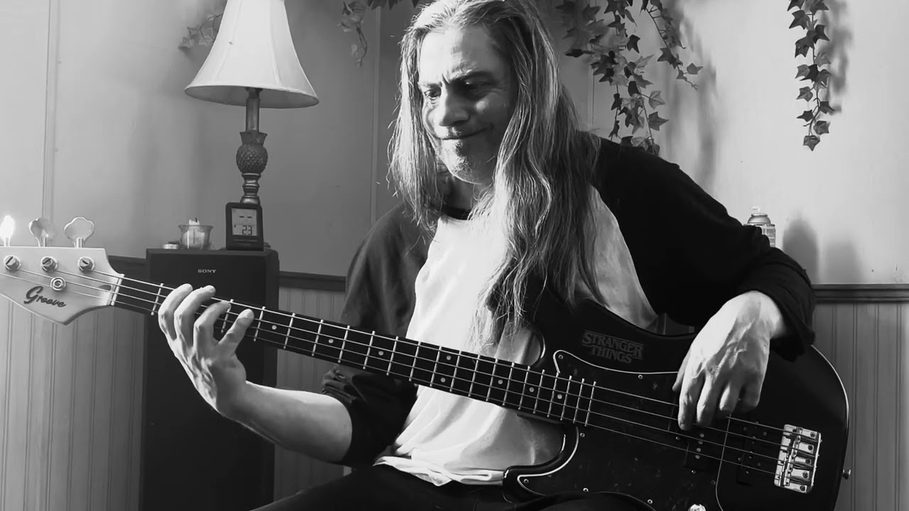 Night Fever by  Bee Gees (bass cover)