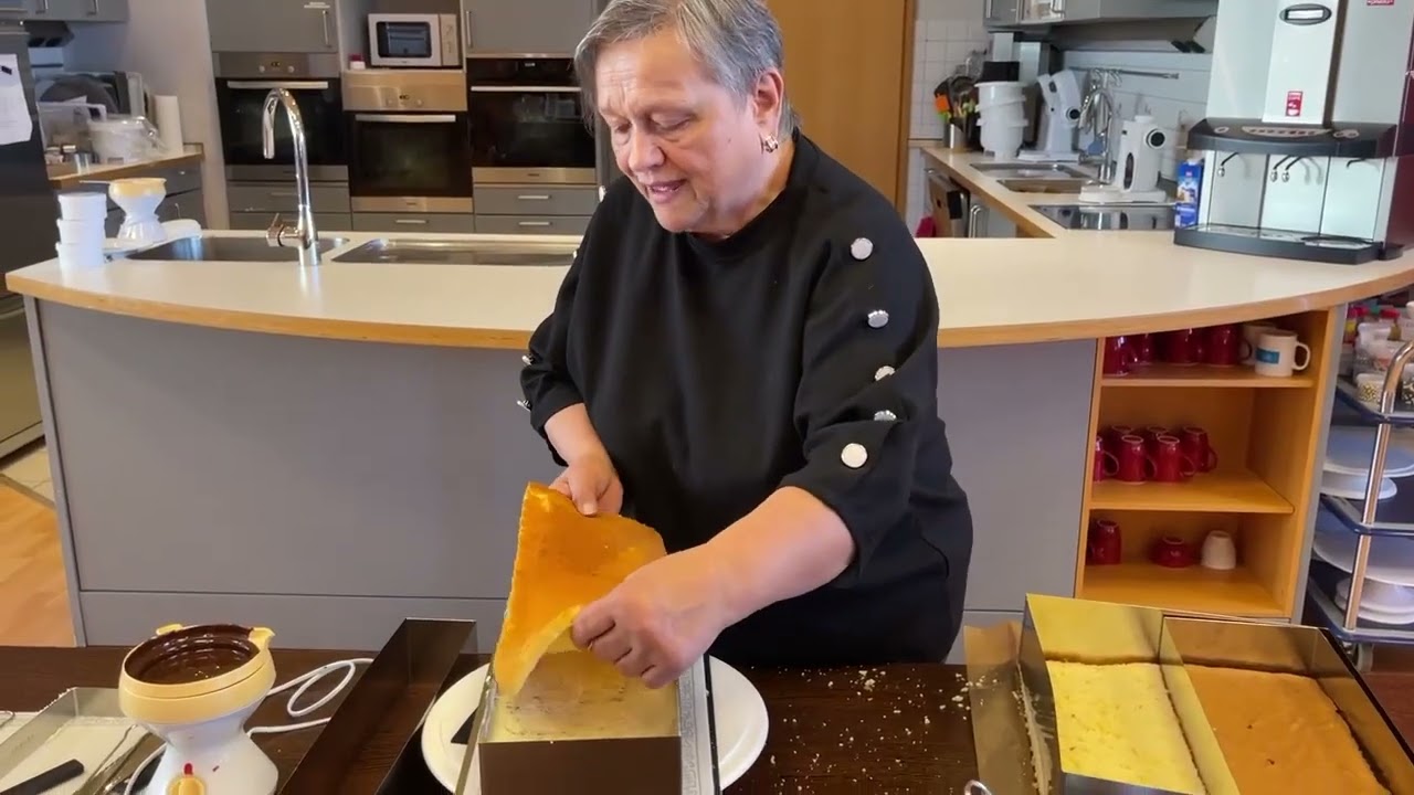 Schwarz weiss Torte in Fifty Fifty