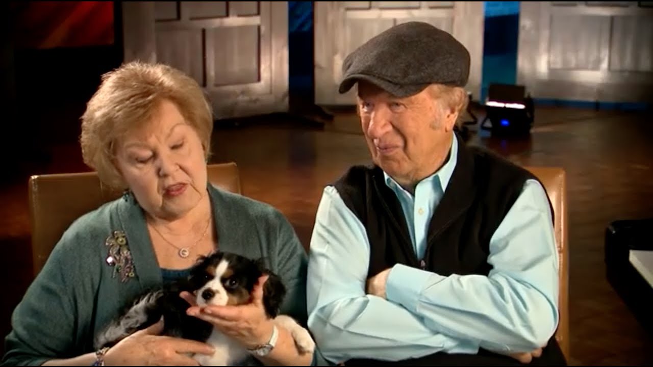 Piano Talk Live from January 8, 2021: Bill & Gloria LIVE with a new addition to the Gaither family!