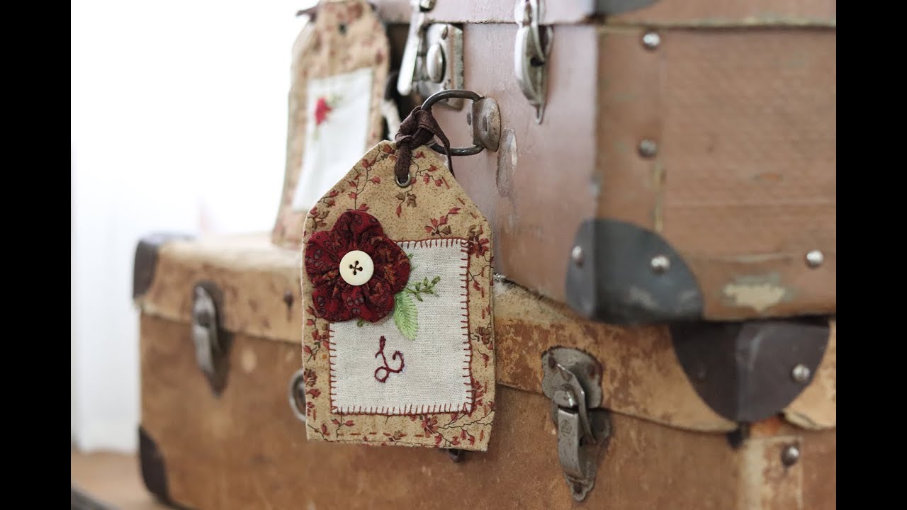 Costura criativa - TAG de mala feito a m&atilde;o | patchwork a m&atilde;o | acabamento a m&atilde;o