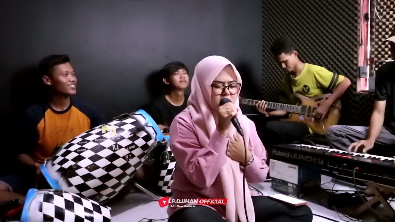TETES BANYU MATA MUSIK TENGDUNG SANDIWARA VOC. AAN ANISA