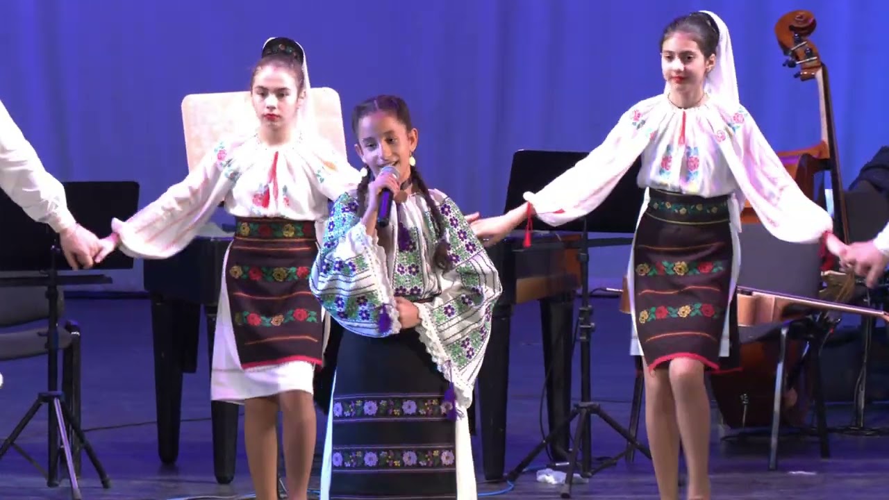 Izabela Trunchi - Multumesc mama si tata✨ Spectacol „Din inima Olteniei, pentru toți românii”! ✨