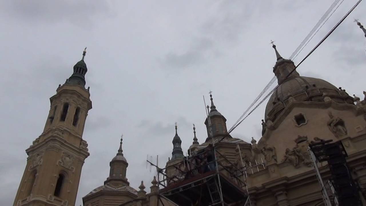 12 de octubre, Campanas en El Pilar