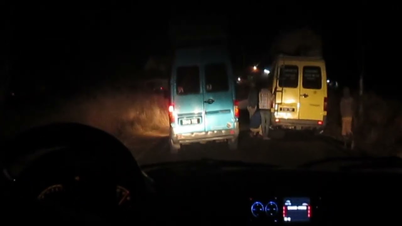 Voyage sur la RN4 Madagascar en Taxi-brousse: etat de la route et s&eacute;curit&eacute; #TaxiBrousse #madagascar