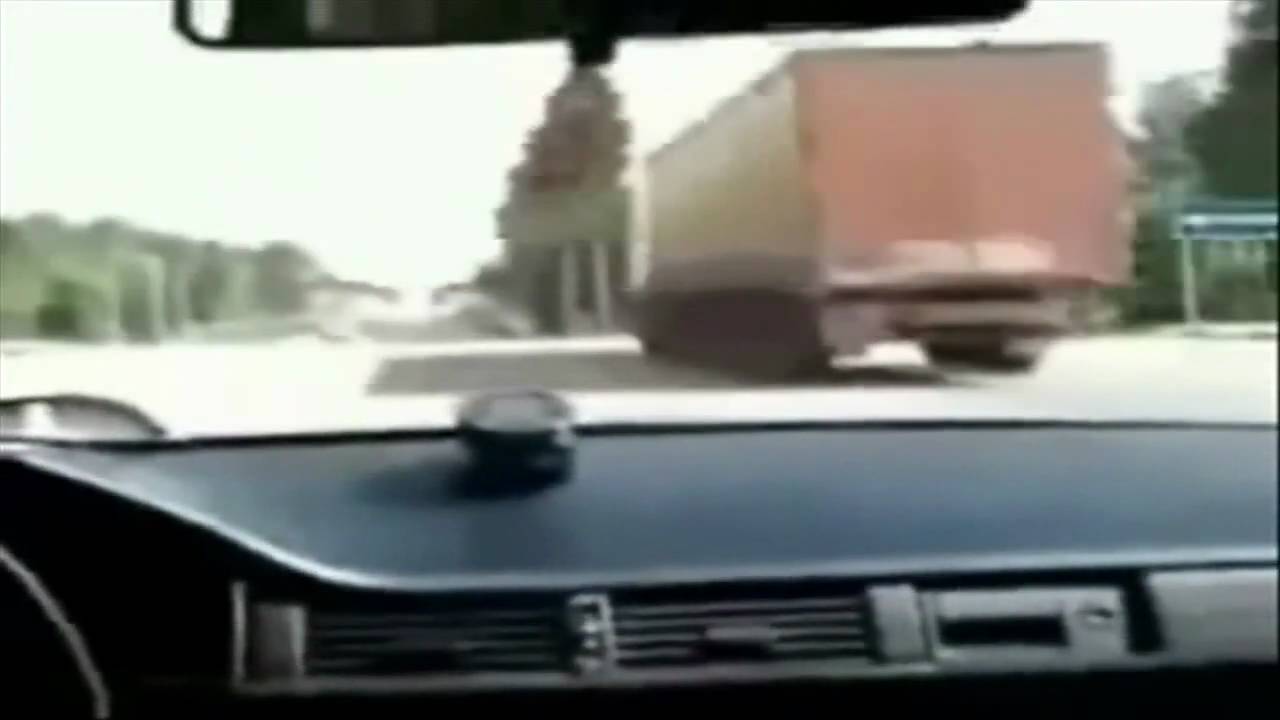 Mercedes vs BMW Crash