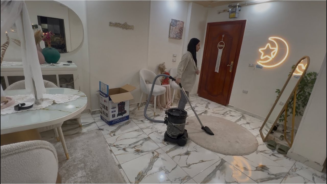 اخيرا جبت حد يساعدني ف البيت وانقذتني قبل العزومه