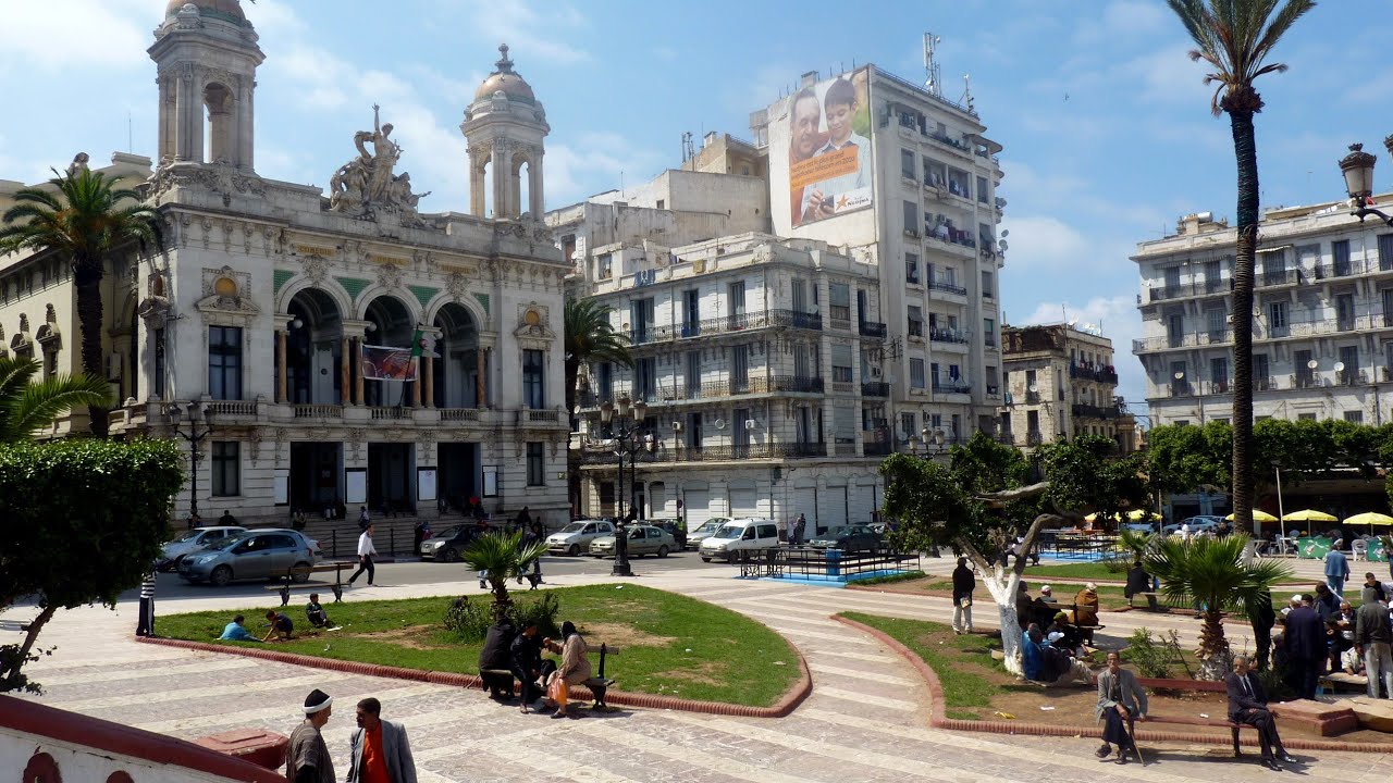 شوارع مدينة الباهية وهران  La Ville D'Oran